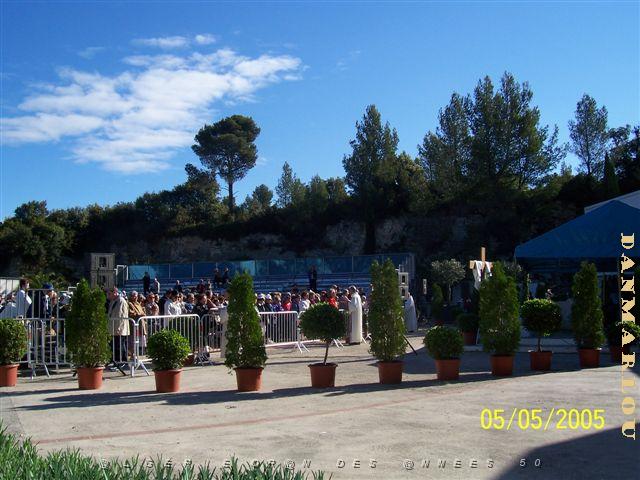 NIMES JEUDI 05 MAI 2005 HERVE EOUZAN 005.JPG